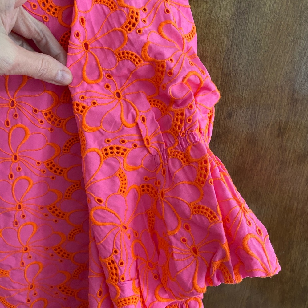NWOT Lilly Pulitzer Lailah eyelet top - Picture 9 of 15